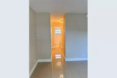 3001 NW 46th Ave #207, Lauderdale Lakes, FL 33313 - Photo 8