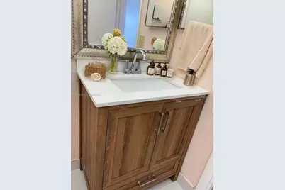 235 E Burgundy  E #235, Delray Beach, FL 33484 - Photo 16