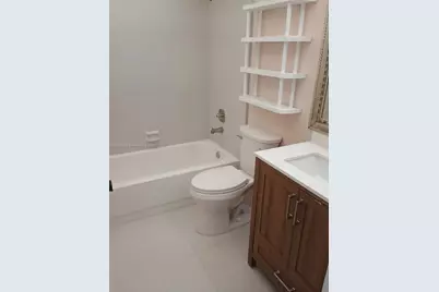 235 E Burgundy  E #235, Delray Beach, FL 33484 - Photo 14