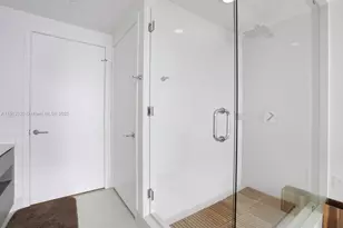460 NE 28th St, Miami, FL 33137 - Photo 12
