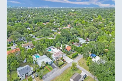 1102 NE 117th St, Biscayne Park, FL 33161 - Photo 40