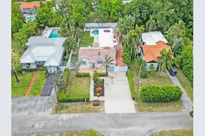 1102 NE 117th St, Biscayne Park, FL 33161 - Photo 38