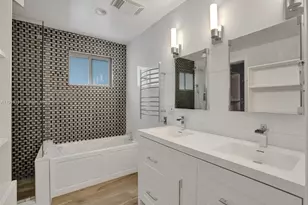 1102 NE 117th St, Biscayne Park, FL 33161 - Photo 26