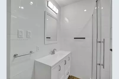 1102 NE 117th St, Biscayne Park, FL 33161 - Photo 32