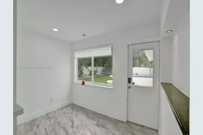 1102 NE 117th St, Biscayne Park, FL 33161 - Photo 14