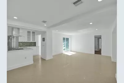 1102 NE 117th St, Biscayne Park, FL 33161 - Photo 12