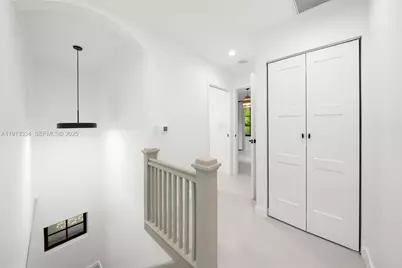 151 NE 43rd St, Miami, FL 33137 - Photo 22