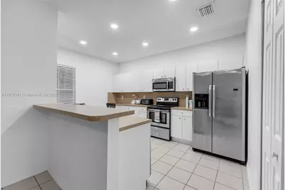 3141 SW 154th Ct, Miami, FL 33185 - Photo 10