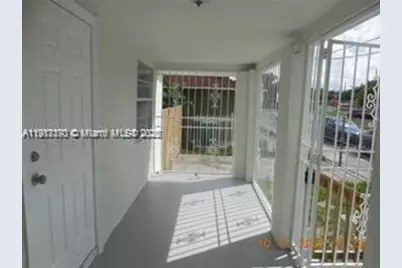1415 NW 69th St, Miami, FL 33147 - Photo 4
