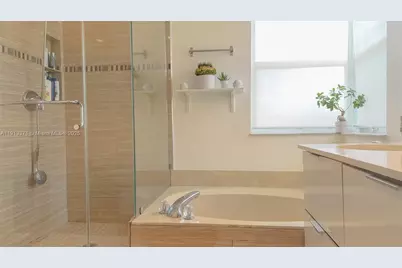 1374 NW 159th Ave, Pembroke Pines, FL 33028 - Photo 24