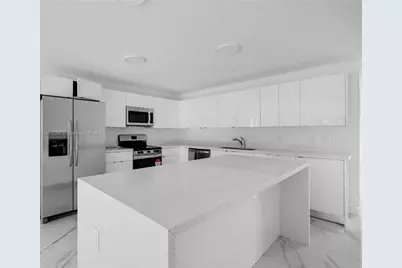 152 NW 18th St, Homestead, FL 33030 - Photo 4