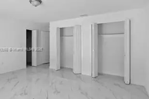 152 NW 18th St, Homestead, FL 33030 - Photo 6