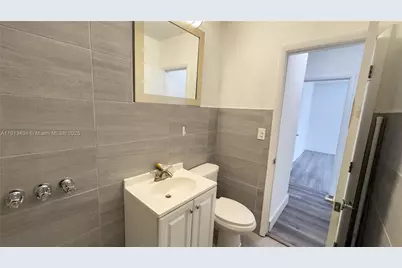 1176 NW 48th St, Miami, FL 33127 - Photo 14