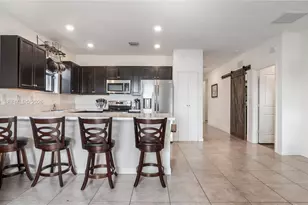 2490 SE 1st St, Homestead, FL 33033 - Photo 16