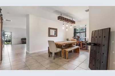 2490 SE 1st St, Homestead, FL 33033 - Photo 10