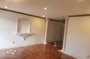 8851 Sunrise Lakes Blvd, Sunrise, FL 33322 - Photo 4