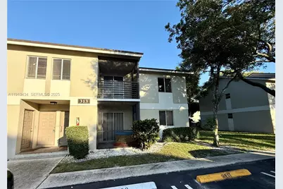 313 Gardens Dr #203, Pompano Beach, FL 33069 - Photo 2