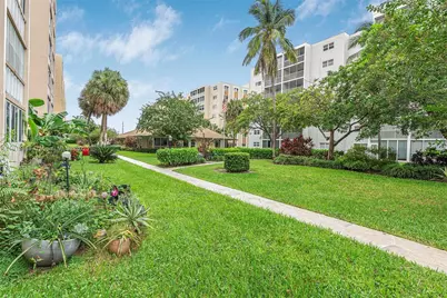 609 NE 14th Ave #603, Hallandale Beach, FL 33009 - Photo 18