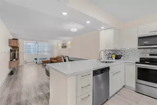 609 NE 14th Ave, Hallandale Beach, FL 33009 - Photo 4