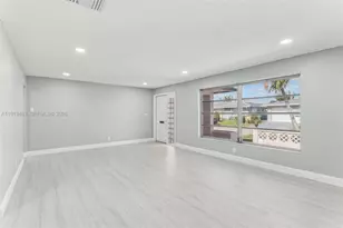 6800 NW 58th Ct, Tamarac, FL 33321 - Photo 14