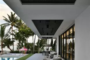 375 N Hibiscus Dr, Miami Beach, FL 33139 - Photo 14
