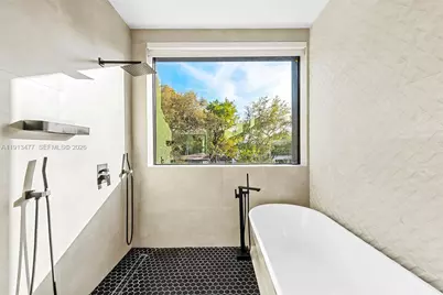 2572 NE 182nd Ter, North Miami Beach, FL 33160 - Photo 24