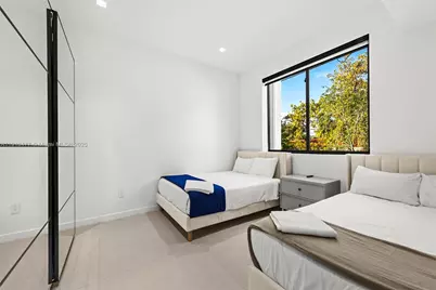 2572 NE 182nd Ter, North Miami Beach, FL 33160 - Photo 40