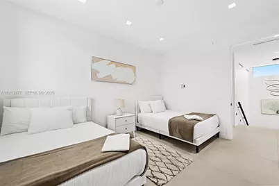 2572 NE 182nd Ter, North Miami Beach, FL 33160 - Photo 34