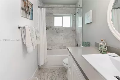 930 N 11th Ct, Hollywood, FL 33019 - Photo 24