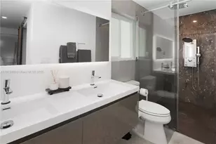 930 N 11th Ct, Hollywood, FL 33019 - Photo 28