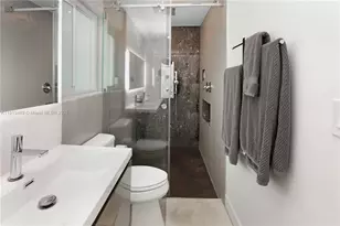 930 N 11th Ct, Hollywood, FL 33019 - Photo 30