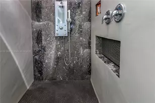 930 N 11th Ct, Hollywood, FL 33019 - Photo 20