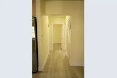 467 SE 3rd St #1, Hialeah, FL 33010 - Photo 12