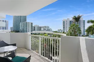 1621 Bay Rd, Miami Beach, FL 33139 - Photo 10
