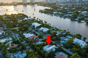 1025 N Southlake Dr, Hollywood, FL 33019 - Photo 1