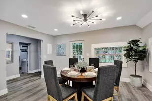 1025 N Southlake Dr, Hollywood, FL 33019 - Photo 30