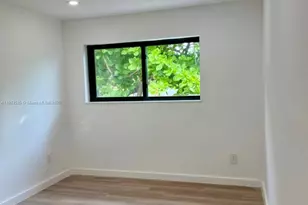 7521 NE 2nd Ct, Miami, FL 33138 - Photo 16