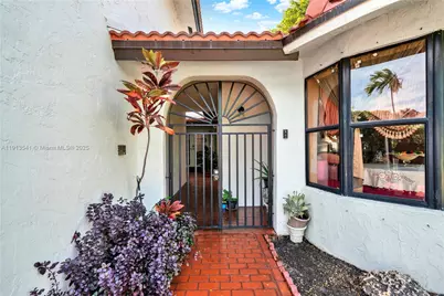 10720 SW 117th Ct, Miami, FL 33186 - Photo 6