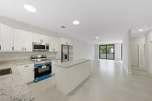 4309 E 8th Ct, Hialeah, FL 33013 - Photo 10