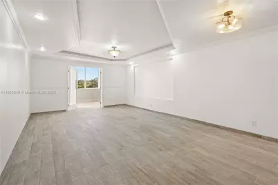 8020 Hampton Blvd #304, North Lauderdale, FL 33068 - Photo 10