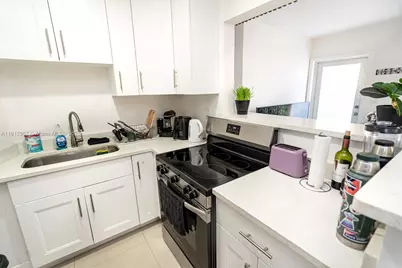 2388 NE 173rd St #2390, North Miami Beach, FL 33160 - Photo 4