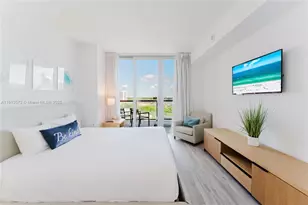 2602 E Hallandale Beach Blvd, Hallandale Beach, FL 33009 - Photo 4