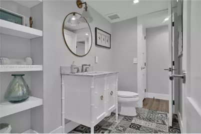 5555 Collins Ave #3E, Miami Beach, FL 33140 - Photo 6