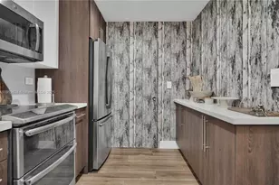 5555 Collins Ave, Miami Beach, FL 33140 - Photo 16