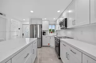 8900 Washington Blvd, Pembroke Pines, FL 33025 - Photo 4