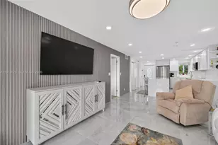 8900 Washington Blvd, Pembroke Pines, FL 33025 - Photo 6