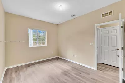 3226 NW 31st Ter, Oakland Park, FL 33309 - Photo 28
