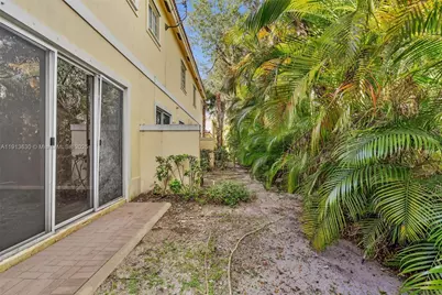 3226 NW 31st Ter, Oakland Park, FL 33309 - Photo 46