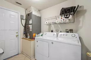 1924 SW Jamesport Dr, Port Saint Lucie, FL 34953 - Photo 22