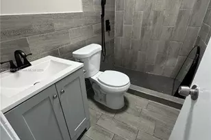 13725 NE 6th Ave, North Miami, FL 33161 - Photo 8